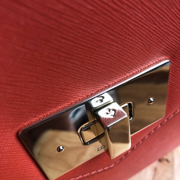 Kate Spade Large Tote - Picture 4 of 8